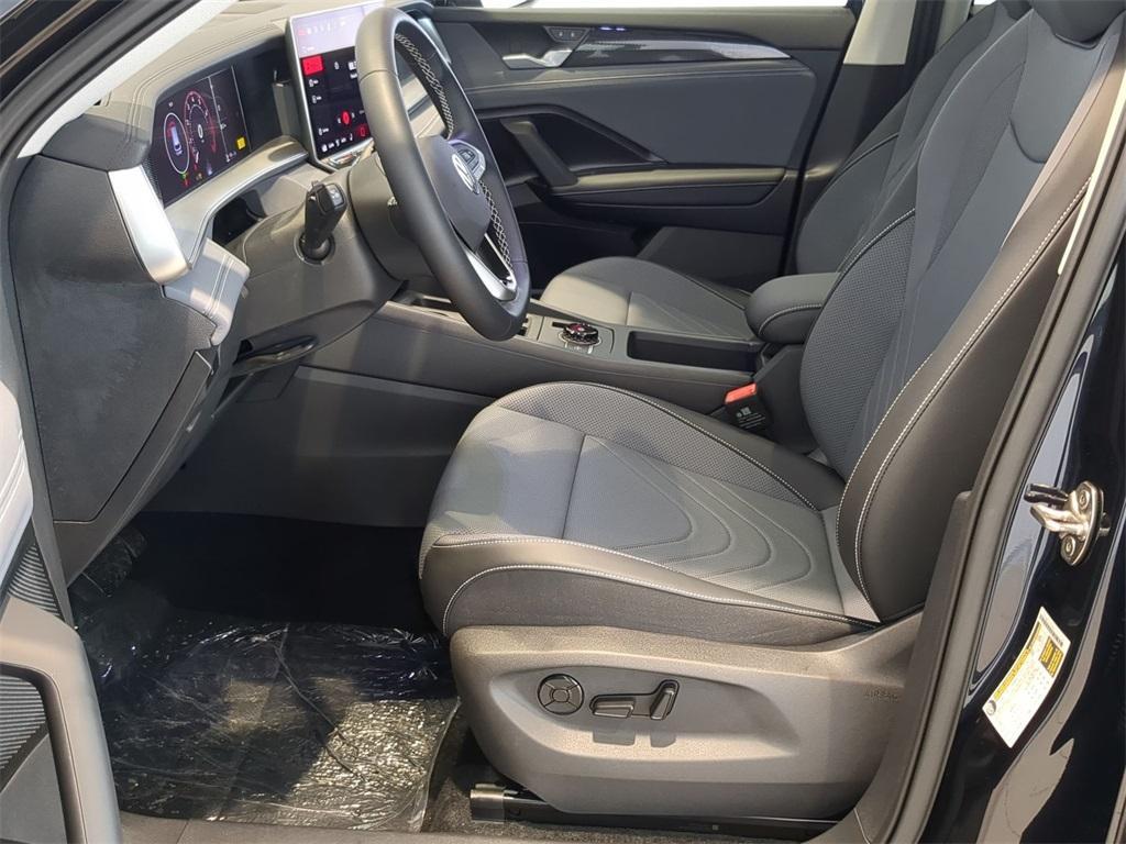 new 2025 Volkswagen Tiguan car, priced at $35,709