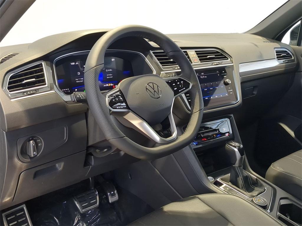 new 2024 Volkswagen Tiguan car, priced at $33,274