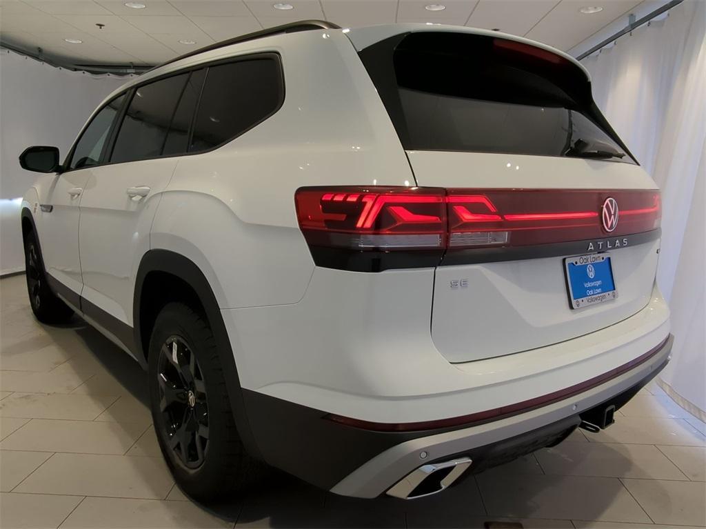 new 2025 Volkswagen Atlas car, priced at $46,002