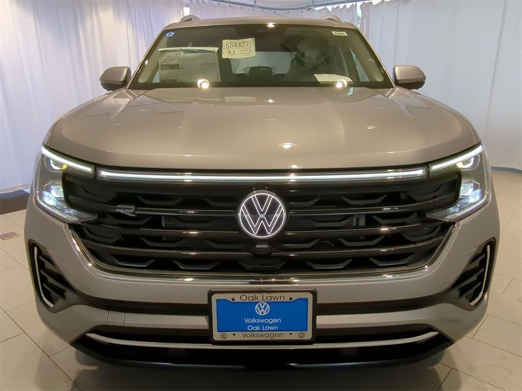 new 2025 Volkswagen Atlas car, priced at $51,738