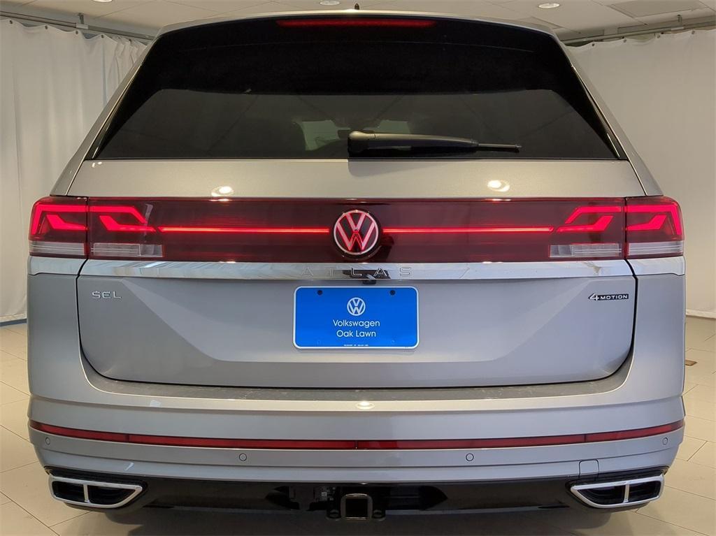 new 2025 Volkswagen Atlas car, priced at $51,738