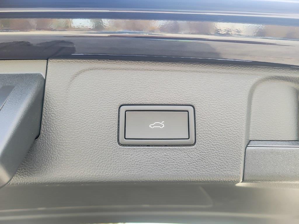 new 2026 Volkswagen Atlas car, priced at $54,453