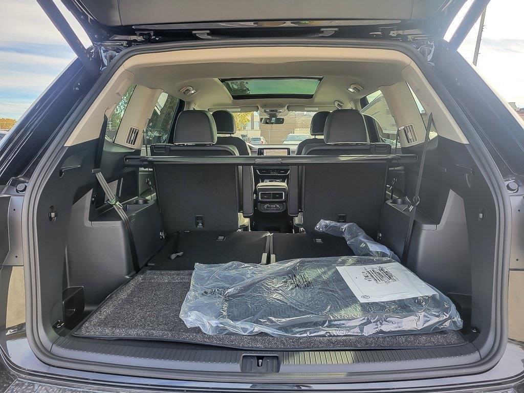 new 2026 Volkswagen Atlas car, priced at $54,453