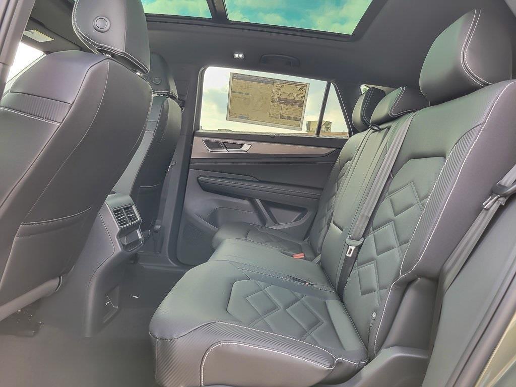 new 2026 Volkswagen Atlas Cross Sport car, priced at $45,577