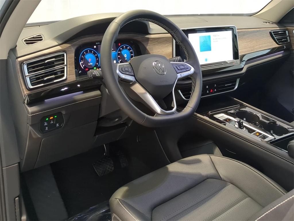new 2025 Volkswagen Atlas car, priced at $46,684