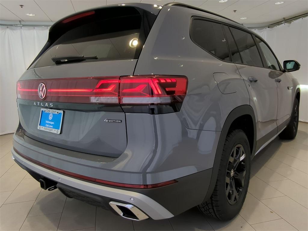 new 2025 Volkswagen Atlas car, priced at $46,439