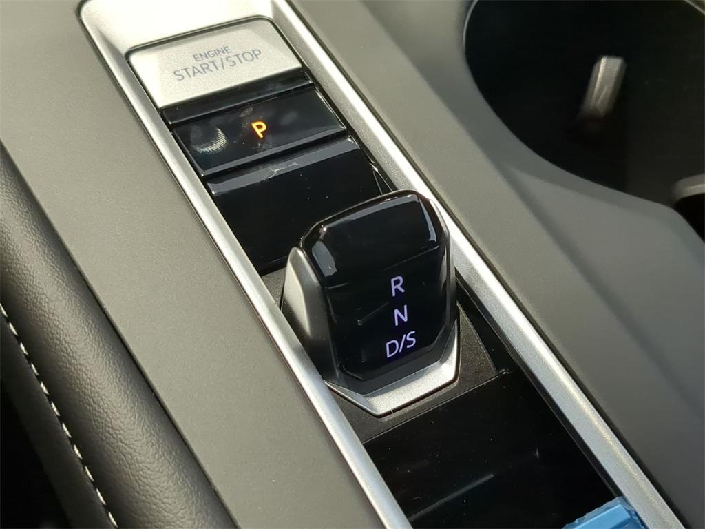 new 2025 Volkswagen Atlas car, priced at $38,367