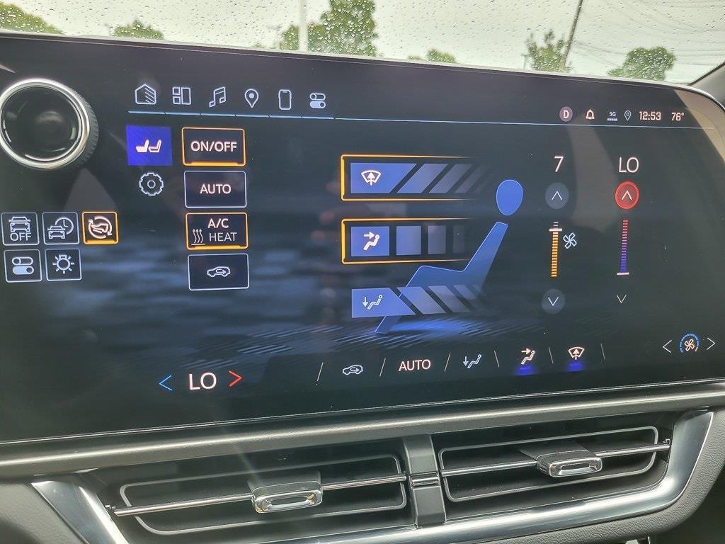 used 2025 Chevrolet Equinox EV car, priced at $27,391