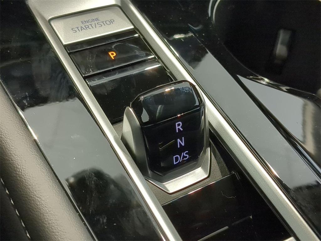 new 2025 Volkswagen Atlas car, priced at $42,652