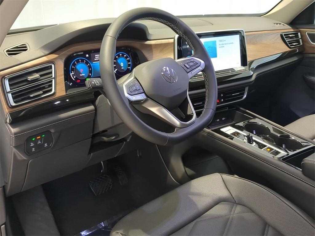 new 2025 Volkswagen Atlas car, priced at $42,652