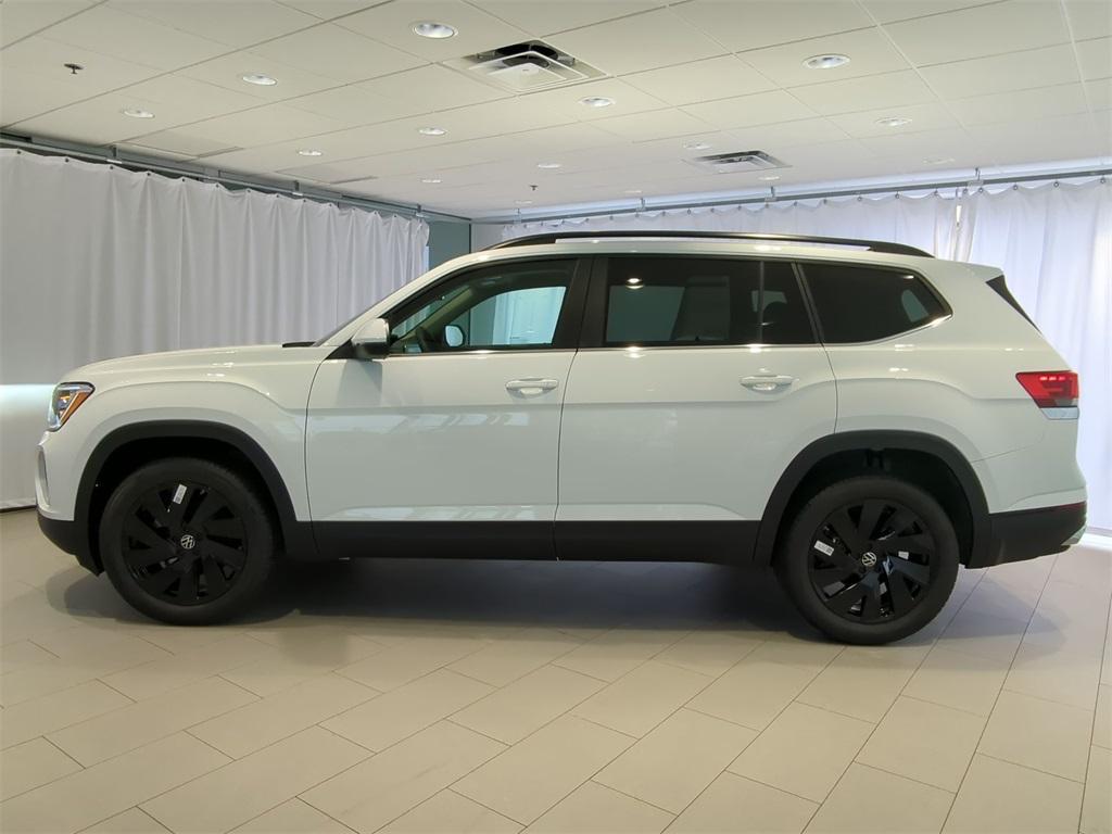 new 2025 Volkswagen Atlas car, priced at $42,652