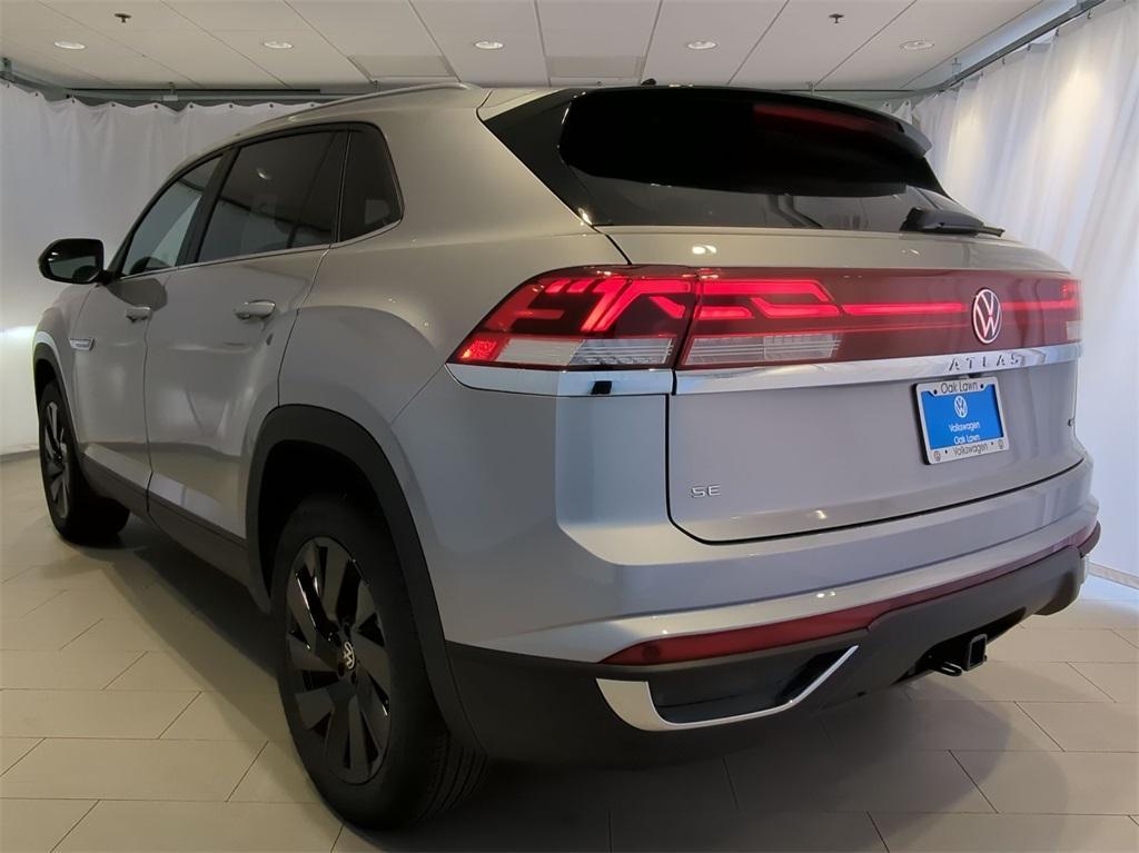 new 2025 Volkswagen Atlas Cross Sport car, priced at $44,103