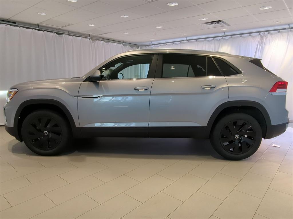 new 2025 Volkswagen Atlas Cross Sport car, priced at $44,103