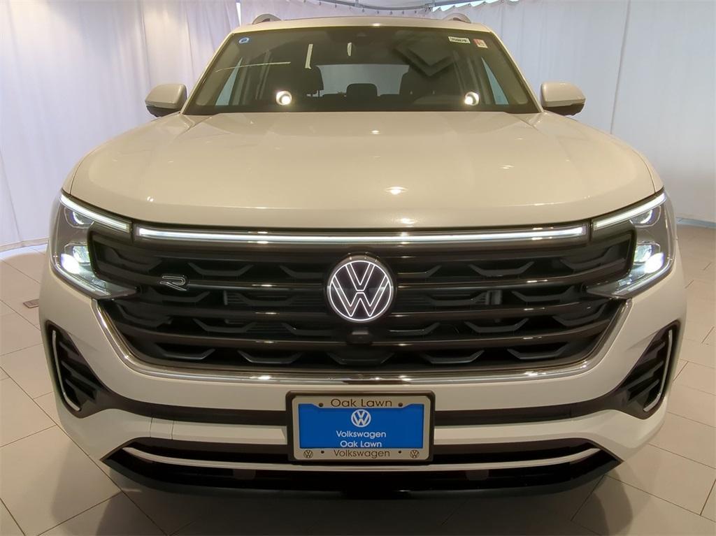 new 2025 Volkswagen Atlas car, priced at $52,348