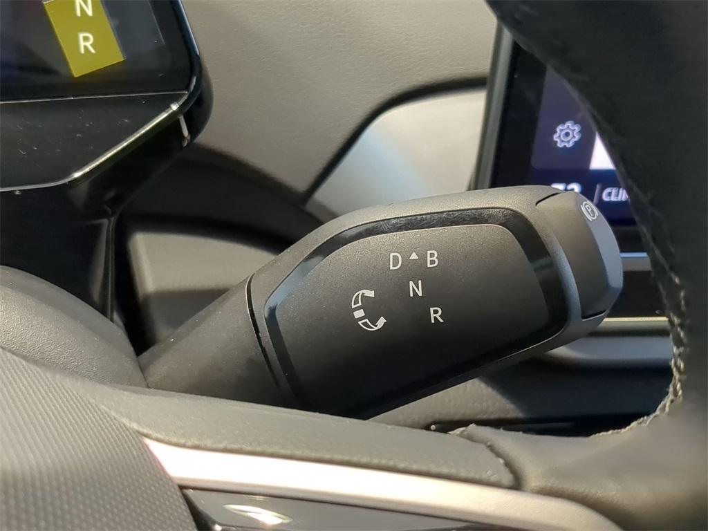 new 2025 Volkswagen ID.4 car, priced at $46,161