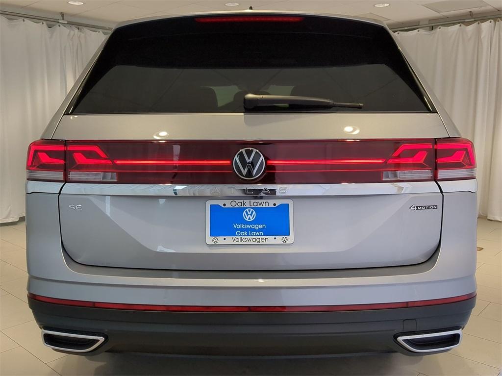 new 2025 Volkswagen Atlas car, priced at $39,006