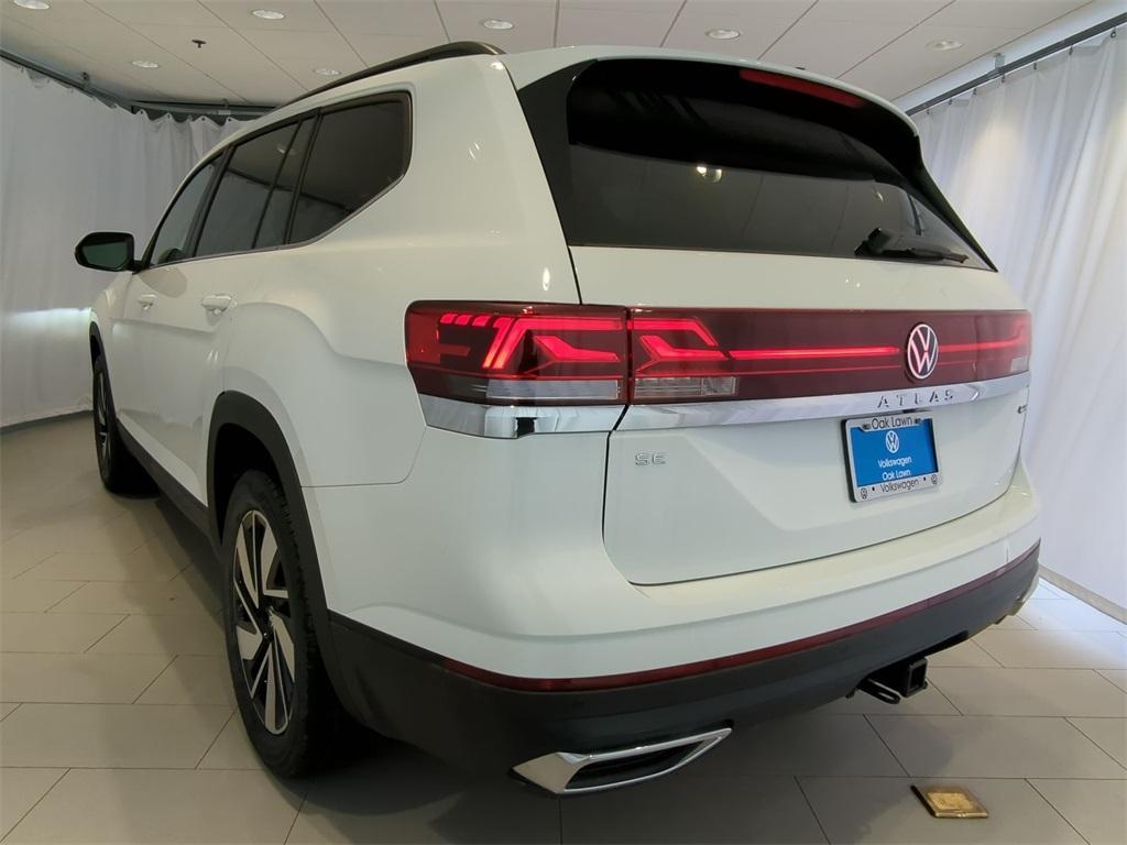 new 2025 Volkswagen Atlas car, priced at $43,168