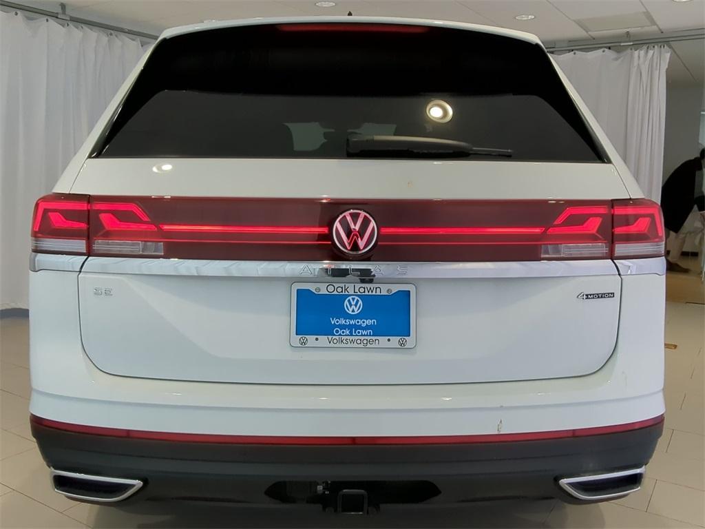 new 2025 Volkswagen Atlas car, priced at $43,168