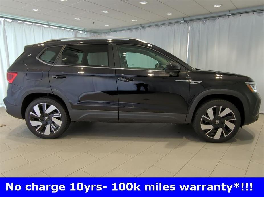 new 2024 Volkswagen Taos car, priced at $31,331