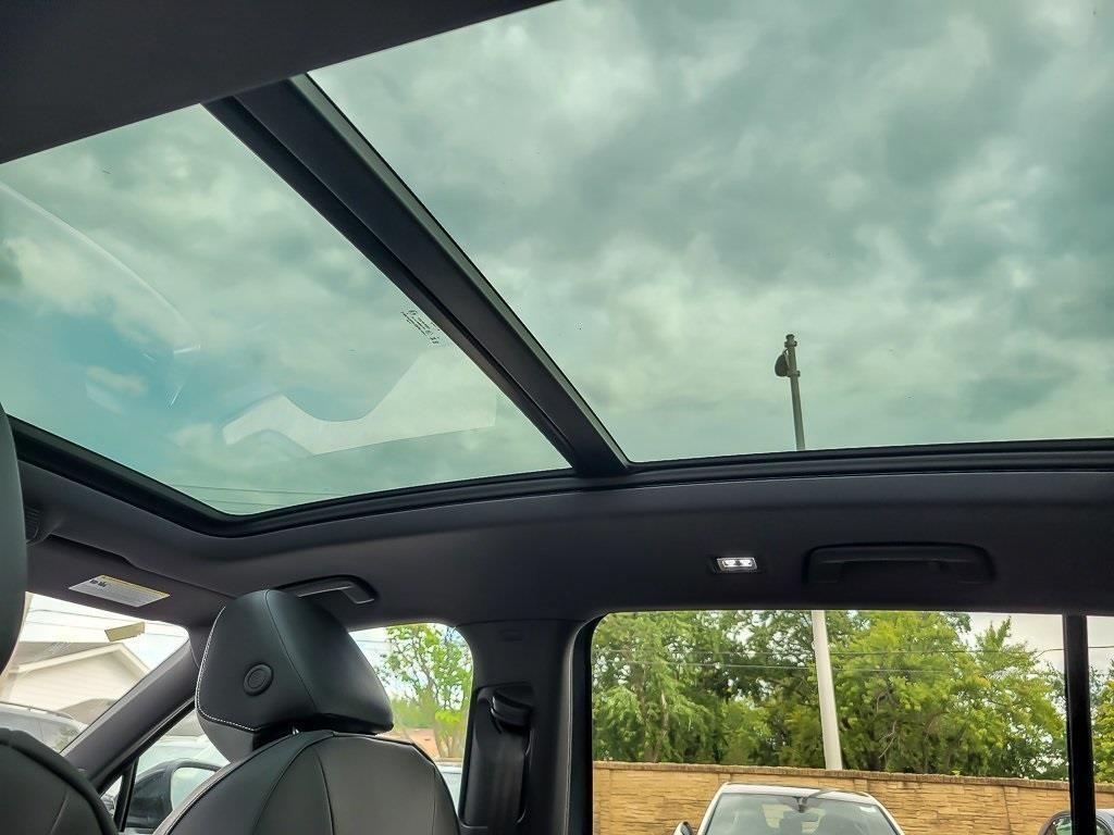 new 2025 Volkswagen Tiguan car, priced at $38,038