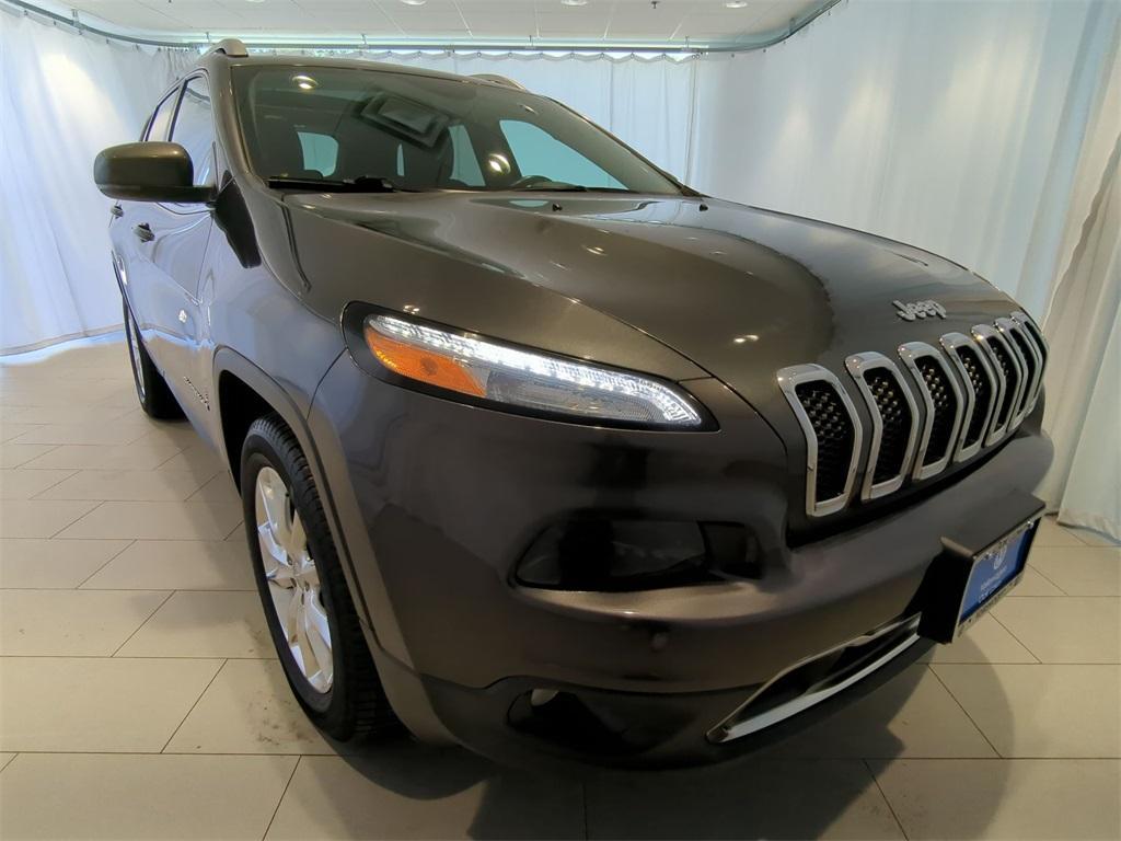 used 2016 Jeep Cherokee car, priced at $14,291