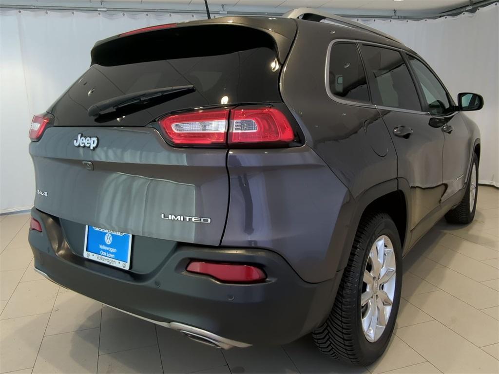 used 2016 Jeep Cherokee car, priced at $14,291