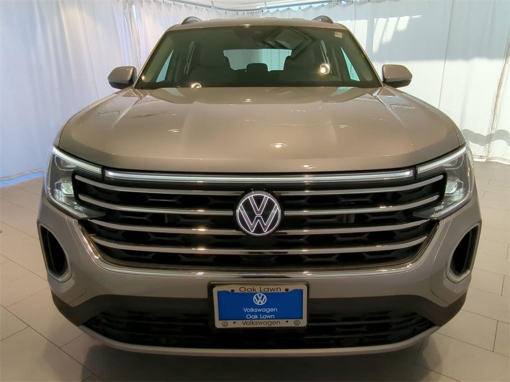 new 2025 Volkswagen Atlas car, priced at $43,152