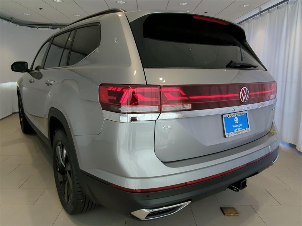 new 2025 Volkswagen Atlas car, priced at $43,152