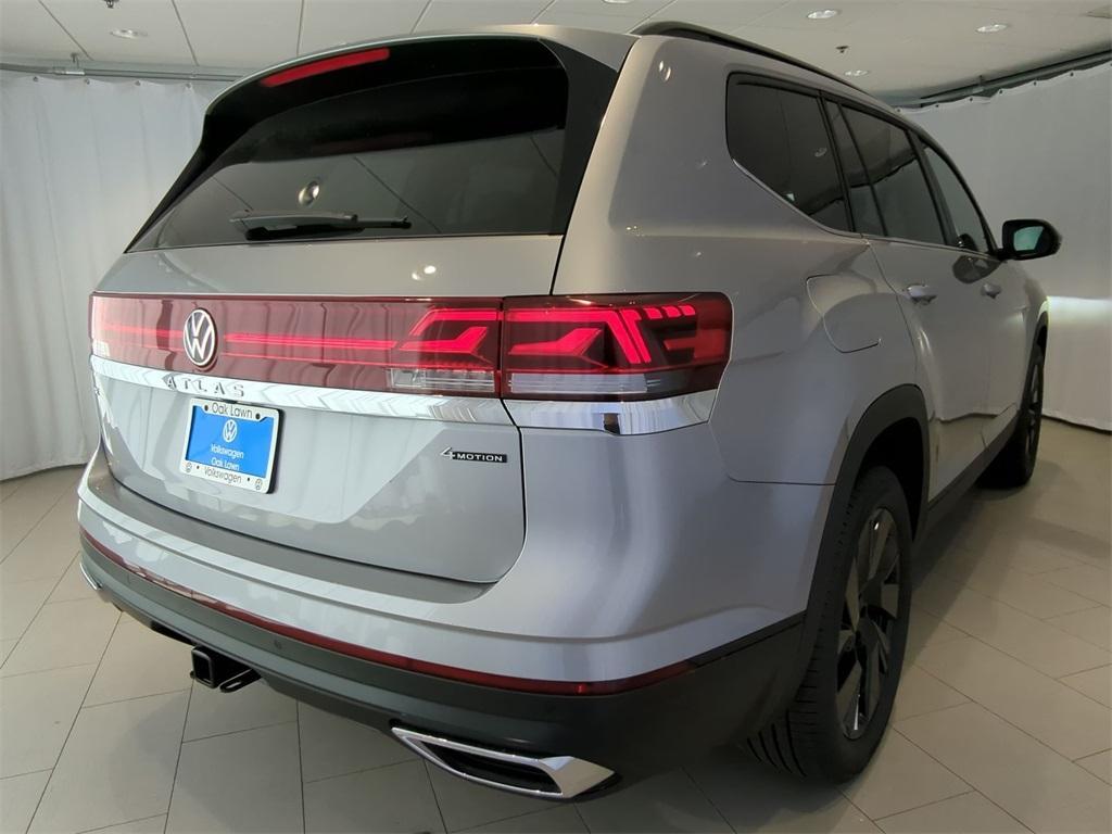 new 2025 Volkswagen Atlas car, priced at $43,152
