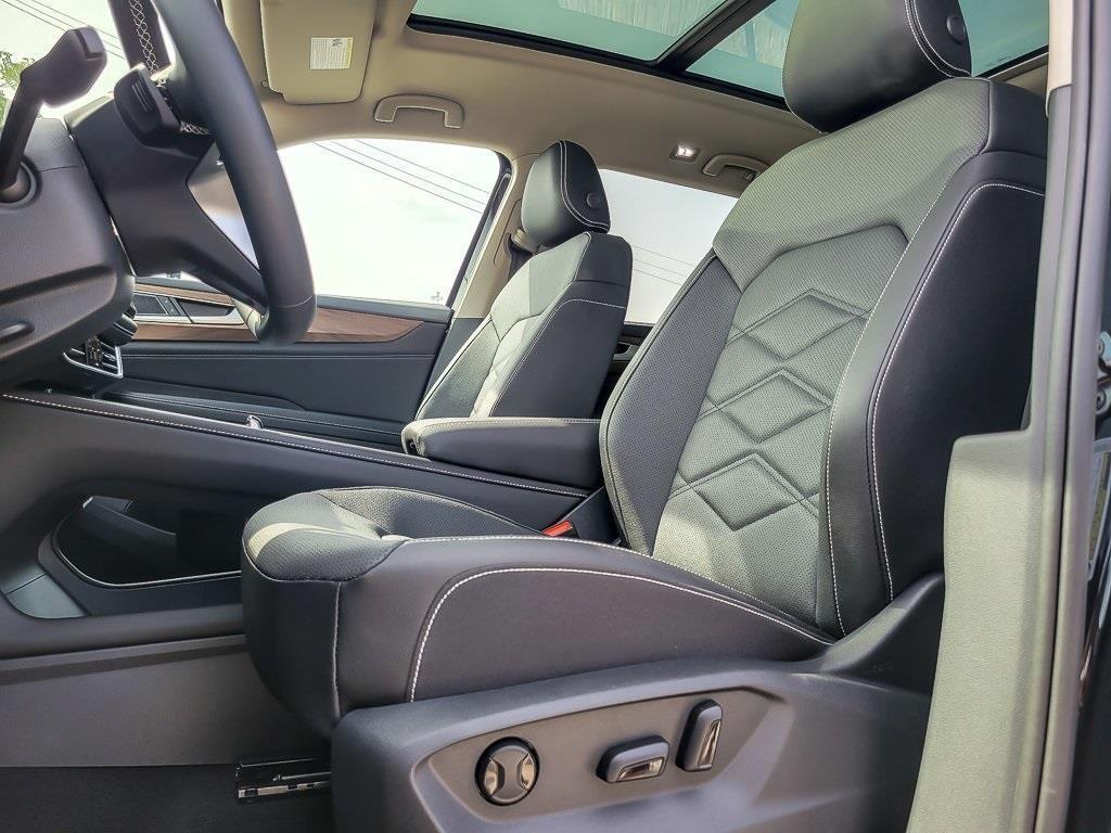 new 2026 Volkswagen Atlas car, priced at $46,522