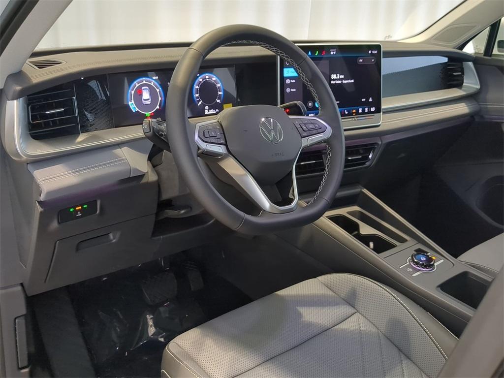 new 2025 Volkswagen Tiguan car, priced at $35,040