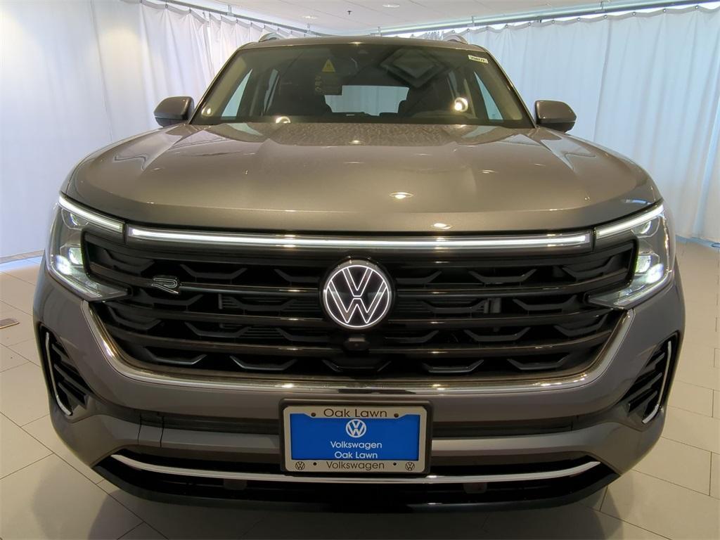 new 2025 Volkswagen Atlas car, priced at $52,485