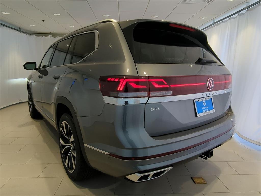 new 2025 Volkswagen Atlas car, priced at $52,485
