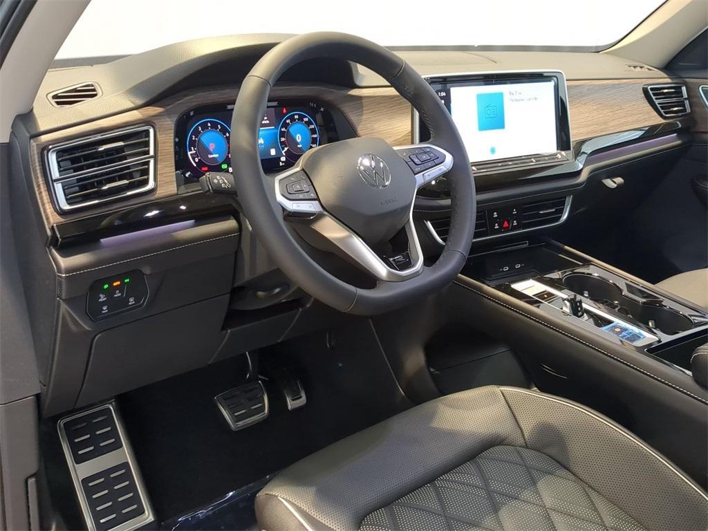 new 2025 Volkswagen Atlas car, priced at $52,485