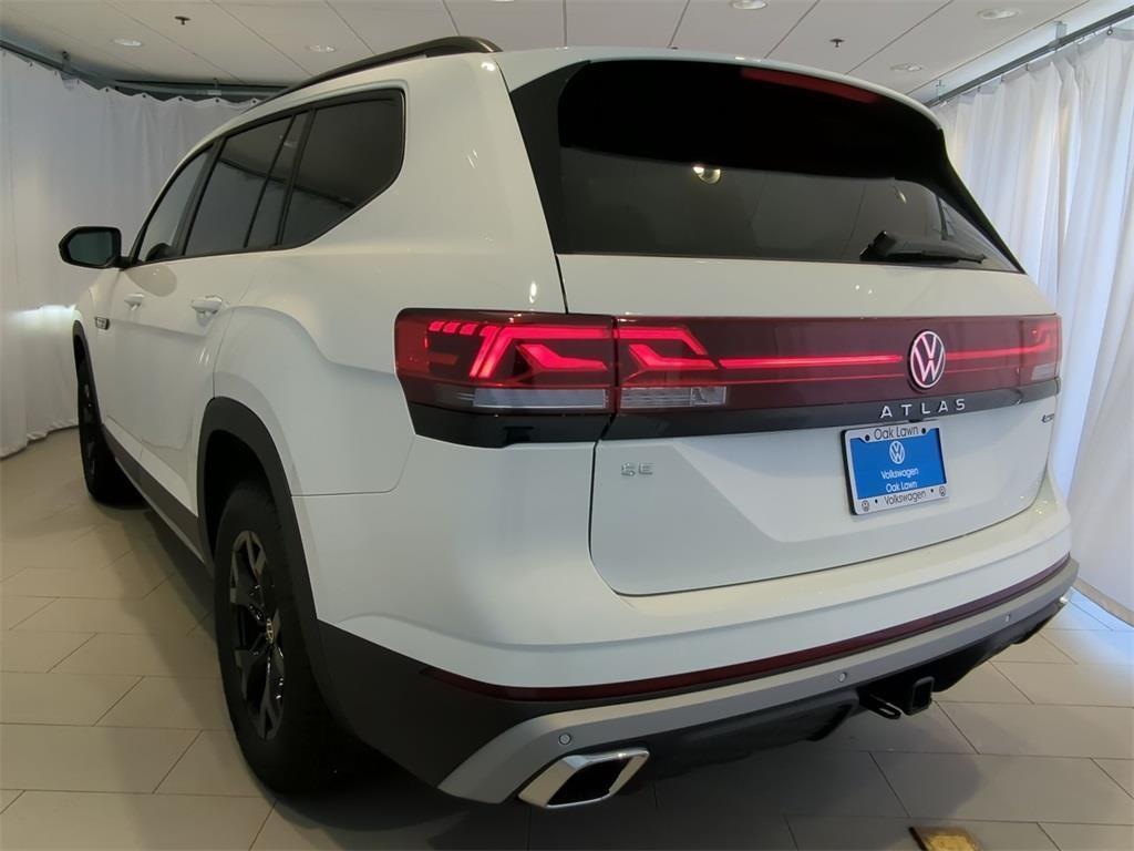 new 2025 Volkswagen Atlas car, priced at $43,327