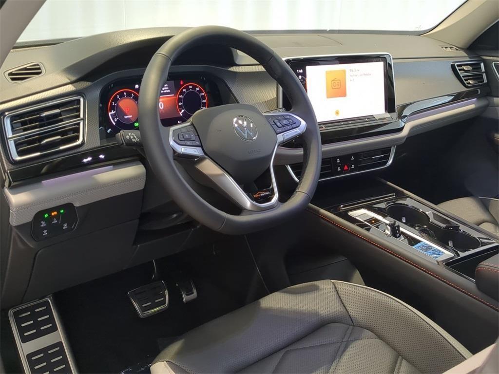 new 2025 Volkswagen Atlas car, priced at $43,327