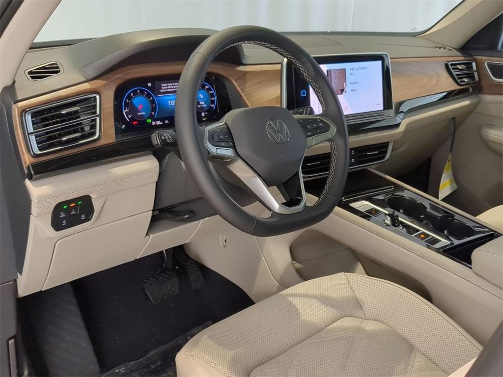 new 2025 Volkswagen Atlas car, priced at $43,636