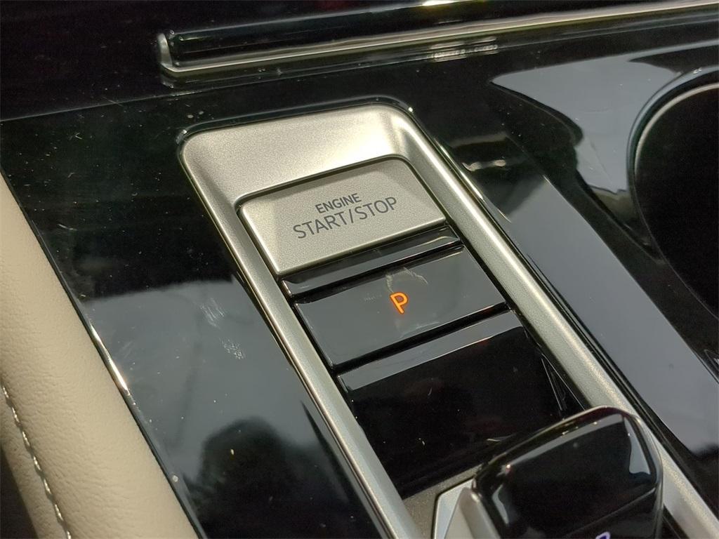 new 2025 Volkswagen Atlas car, priced at $43,636