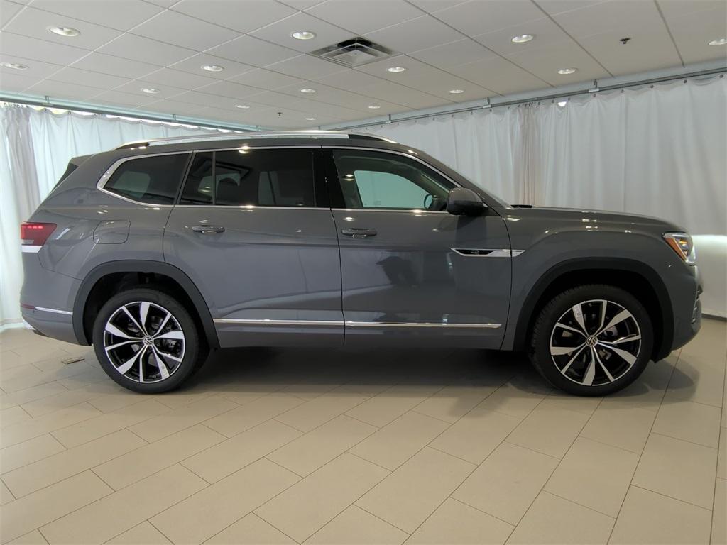 new 2025 Volkswagen Atlas car, priced at $51,279