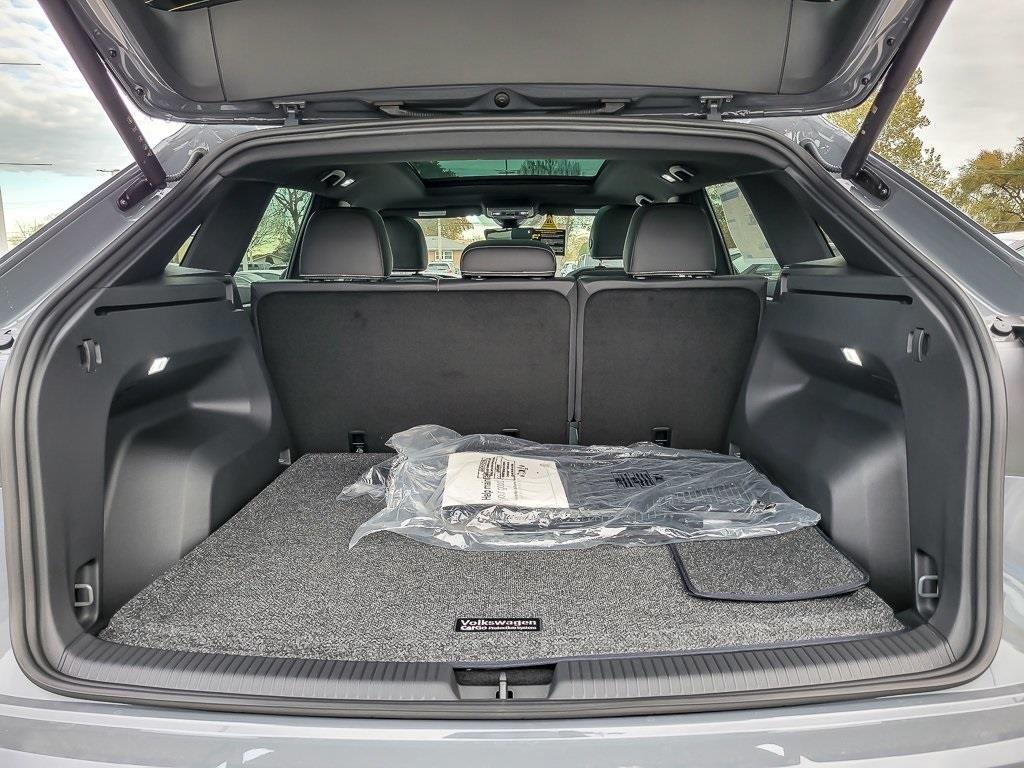 new 2026 Volkswagen Atlas Cross Sport car, priced at $46,526