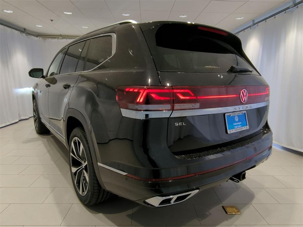 new 2025 Volkswagen Atlas car, priced at $51,086