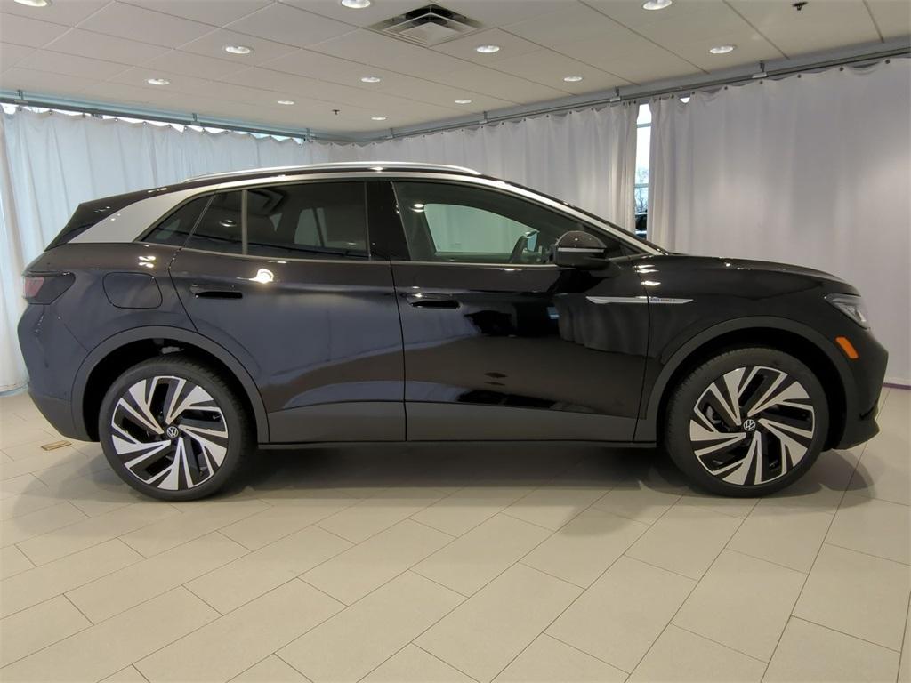 new 2025 Volkswagen ID.4 car, priced at $54,165