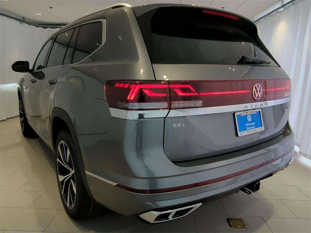 new 2025 Volkswagen Atlas car, priced at $53,509