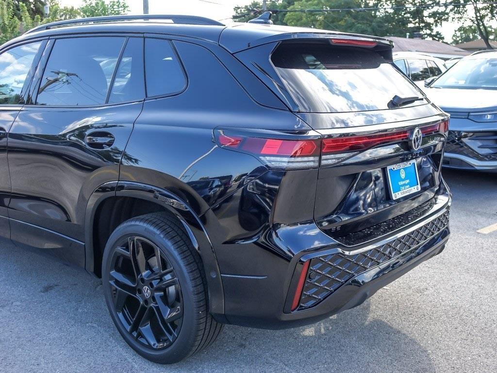 new 2025 Volkswagen Tiguan car, priced at $37,298