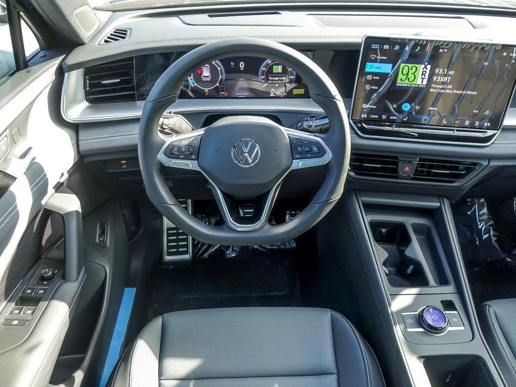 new 2025 Volkswagen Tiguan car, priced at $37,298