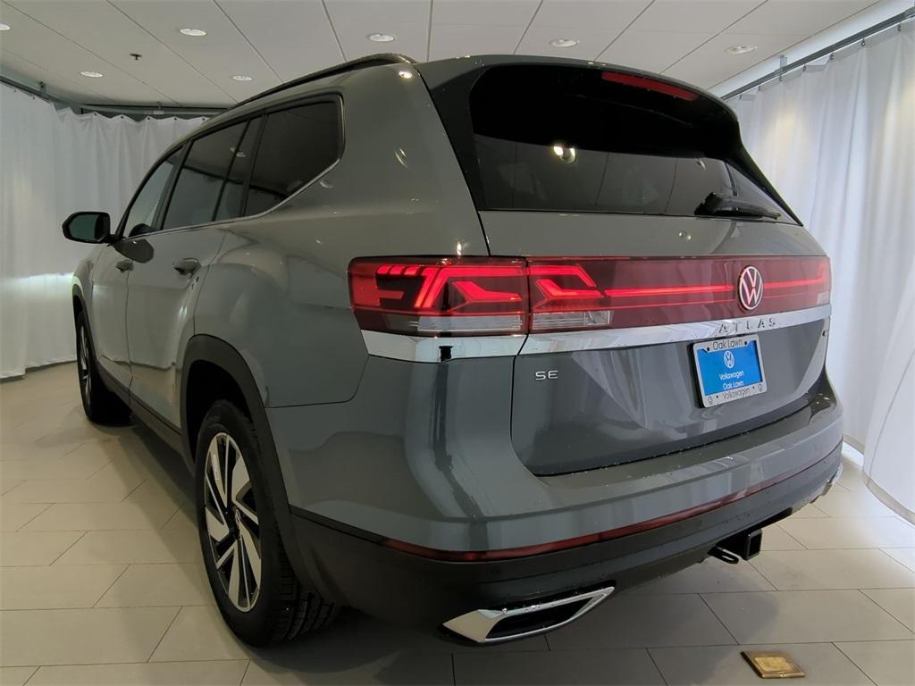 new 2025 Volkswagen Atlas car, priced at $42,140