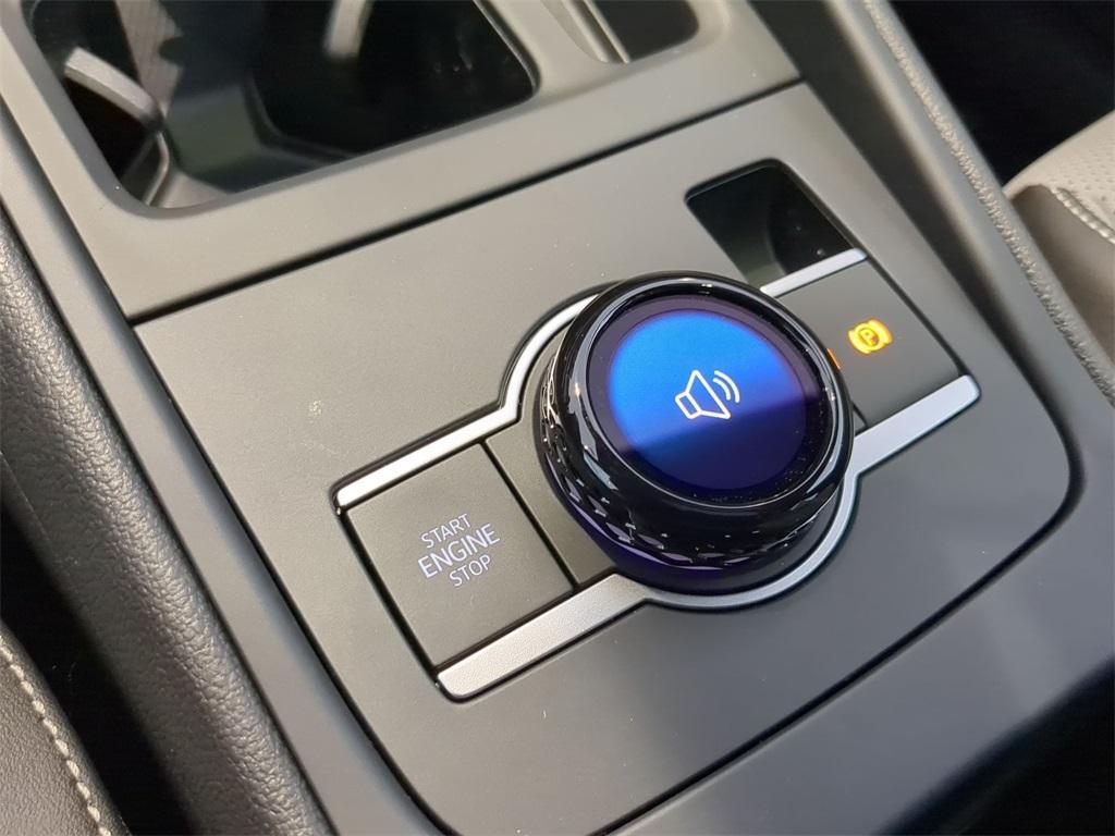 new 2025 Volkswagen Tiguan car, priced at $38,061