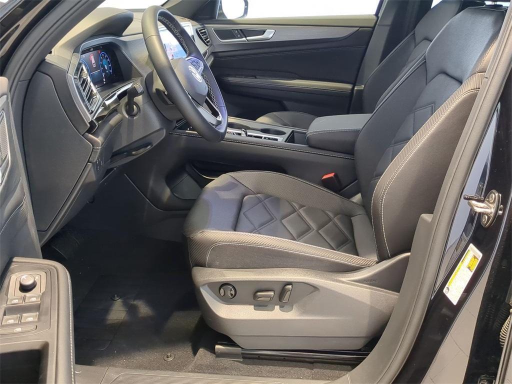 new 2025 Volkswagen Atlas Cross Sport car, priced at $37,264