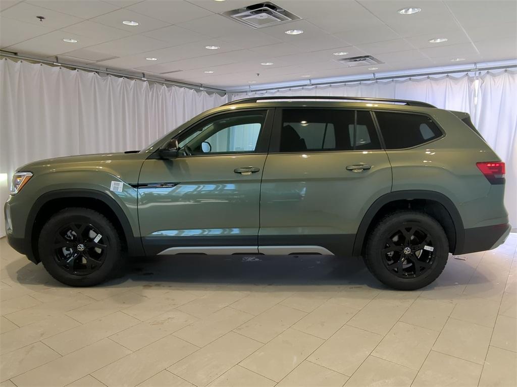 new 2025 Volkswagen Atlas car, priced at $45,333