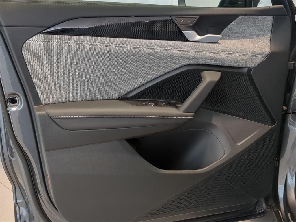 new 2025 Volkswagen Tiguan car, priced at $31,217